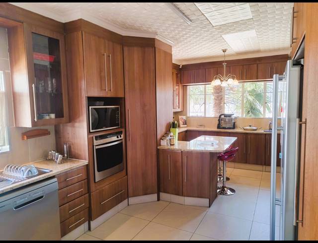 3 BEDROOM HOUSE FOR SALE IN ARCON PARK
